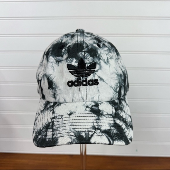 adidas Accessories - Adidas women’s black & white tie dye graphic baseball hat. One size fits most.